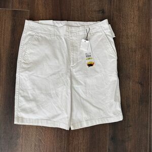 Calvin Klein women’s size 30 White Casual Shorts nwt